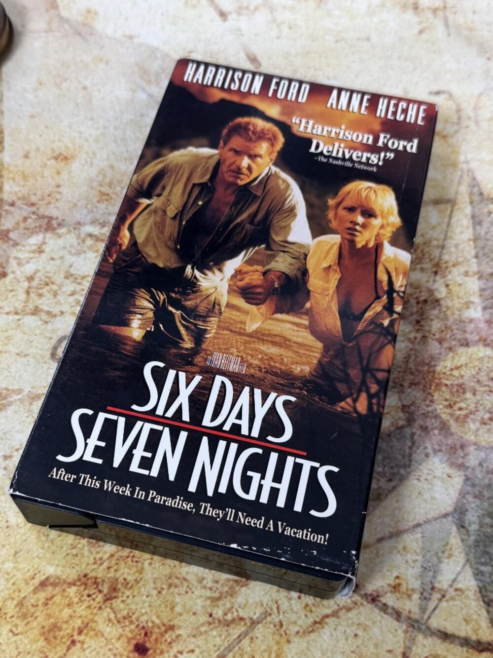 Six Days Seven Nights (VHS, 1998)